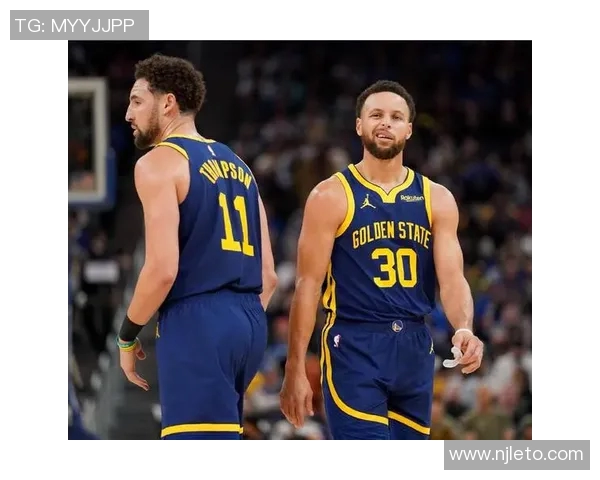 勇士与骑士激战12月6日NBA赛场再掀高潮球迷期待精彩对决